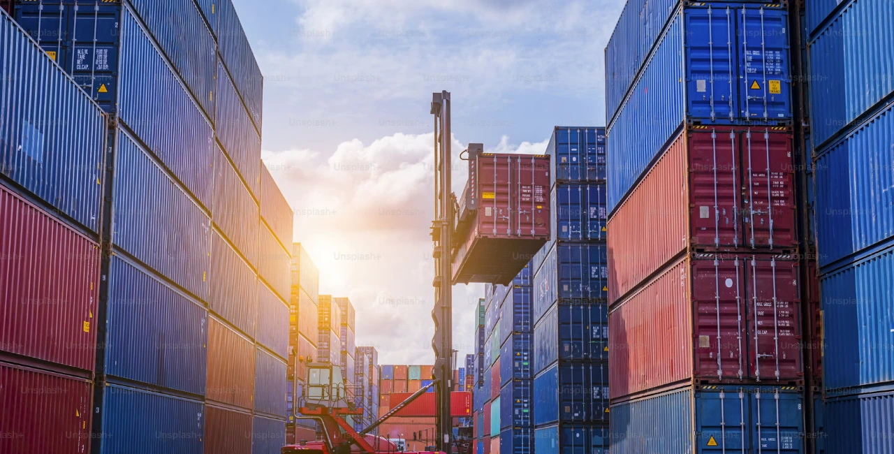 ekspedisi logistik